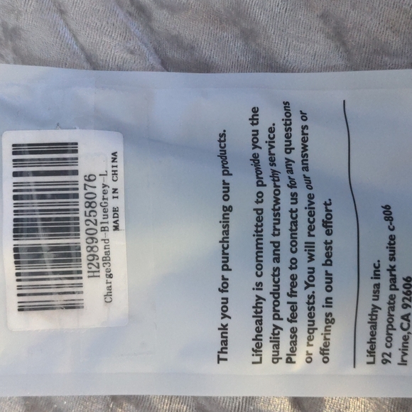 FITBIT (WOMEN'S LARGE) CHARGE 3 BAND BLUE/GREY MADE IN CHINA - Picture 2 of 6